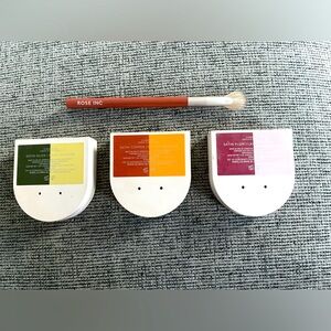 3 ROSE INC EYESHADOWS AND FAN BRUSH